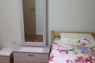 女皇镇有公寓式组屋单间出租，设施齐全，谢绝夫妻和情侣，单人即可入住。