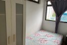 大巴窑1巷布莱德地铁站A出口有一个小房间出租