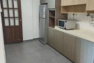 105欧南园地铁站十分钟，租屋公寓出租，可以报地址，去牛车水三个巴士站，全部巴士都有到牛车水，靠近中央医院，小普通房出租