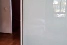 实龙岗地铁站商场5分钟，巴士站就在门口，半独立洋房，主人房出租一个人1500，半独立主人房1400..一个人，空调家具齐
