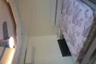 淡宾尼大牌157靠近地铁购物商城普通房出租水电网全包$900
