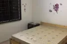 大巴窑一巷，布莱德地铁站A出口1分钟，组屋普通房间出租