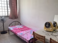 卡迪普通间招女搭房 可报地址